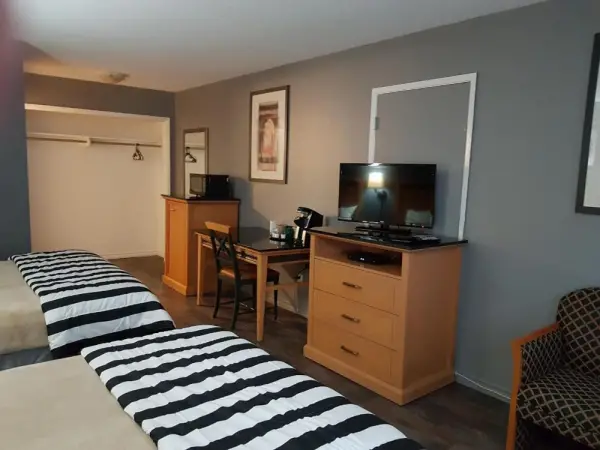Metro Inn 4